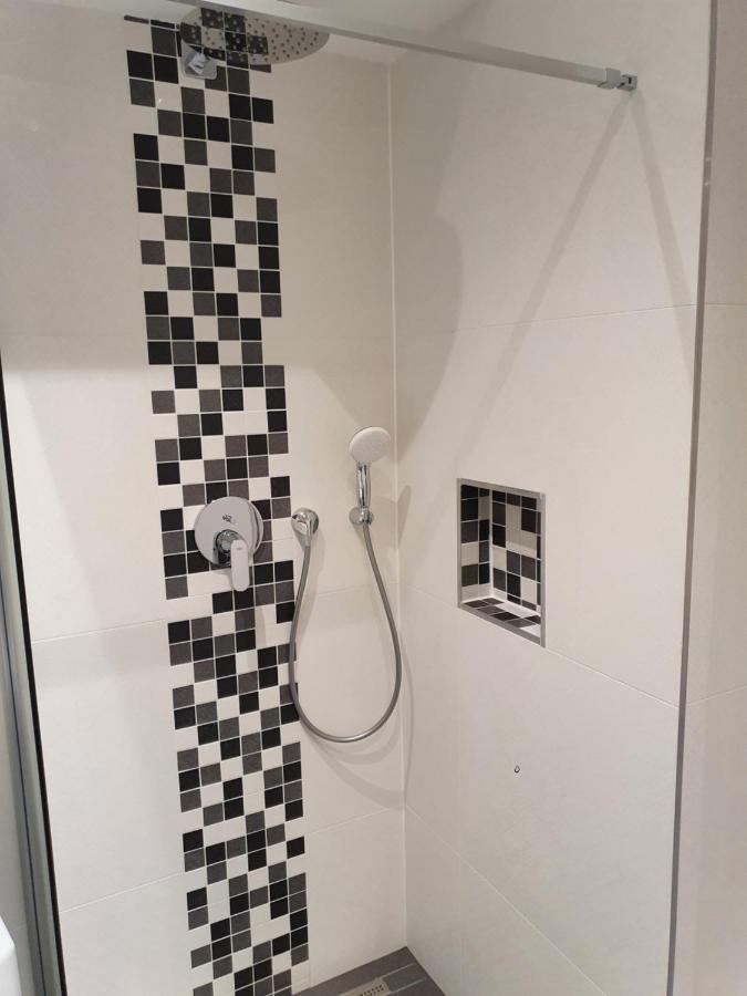 Smarte Dachgeschosswohnung Mit 2 Terrassen Direkt Am Hauptbahnhof Wien Ngoại thất bức ảnh